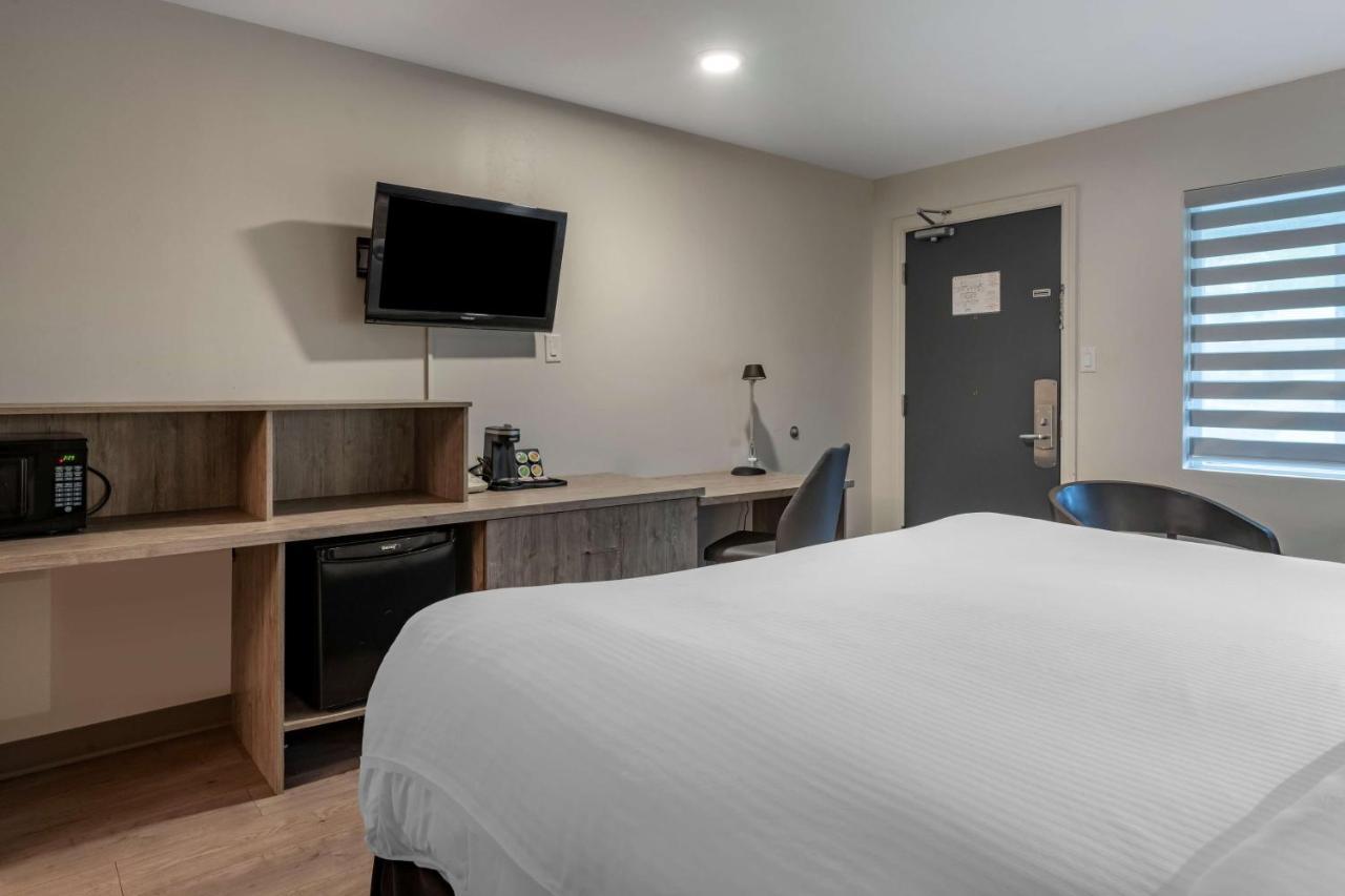 Dannys Hotel Suites; Surestay Collection By Best Western Beresford Esterno foto